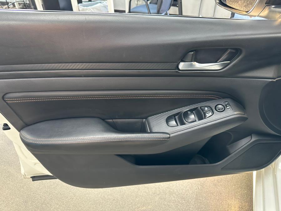 2019 Nissan Altima 2.5 SR Sedan, available for sale in Inwood, New York | 5 Towns Drive. Inwood, New York 2019 Nissan Altima 2.5 SR Sedan, available for sale in Inwood, New York | 5 Towns Drive. Inwood, New York