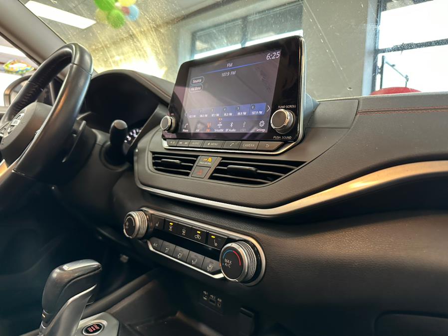 2019 Nissan Altima 2.5 SR Sedan, available for sale in Inwood, New York | 5 Towns Drive. Inwood, New York 2019 Nissan Altima 2.5 SR Sedan, available for sale in Inwood, New York | 5 Towns Drive. Inwood, New York