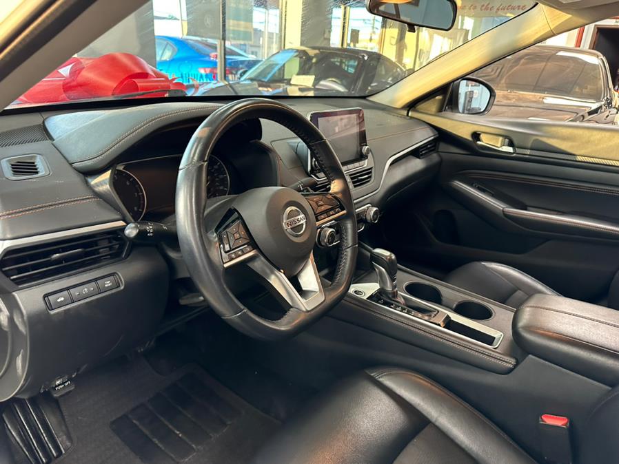 2019 Nissan Altima 2.5 SR Sedan, available for sale in Inwood, New York | 5 Towns Drive. Inwood, New York 2019 Nissan Altima 2.5 SR Sedan, available for sale in Inwood, New York | 5 Towns Drive. Inwood, New York