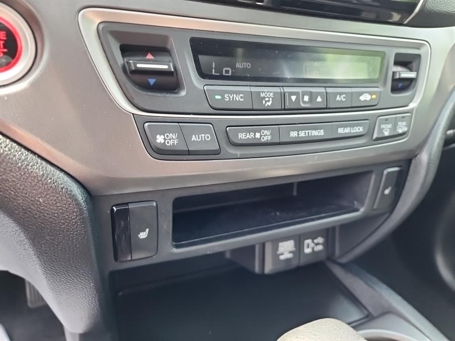 2020 Honda Pilot EX-L AWD, available for sale in Islip, New York | L.I. Auto Gallery. Islip, New York 2020 Honda Pilot EX-L AWD, available for sale in Islip, New York | L.I. Auto Gallery. Islip, New York
