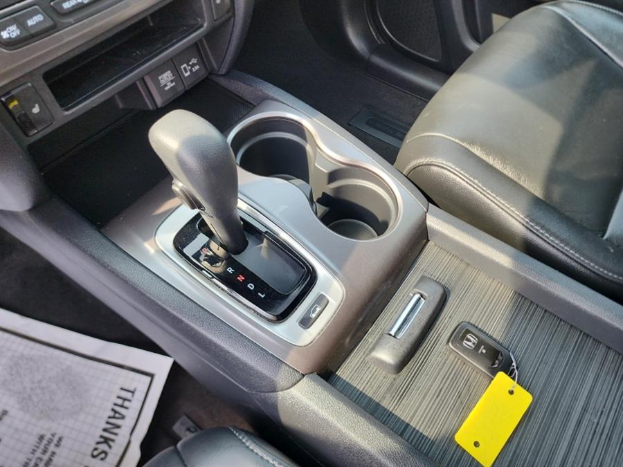 2020 Honda Pilot EX-L AWD, available for sale in Islip, New York | L.I. Auto Gallery. Islip, New York 2020 Honda Pilot EX-L AWD, available for sale in Islip, New York | L.I. Auto Gallery. Islip, New York