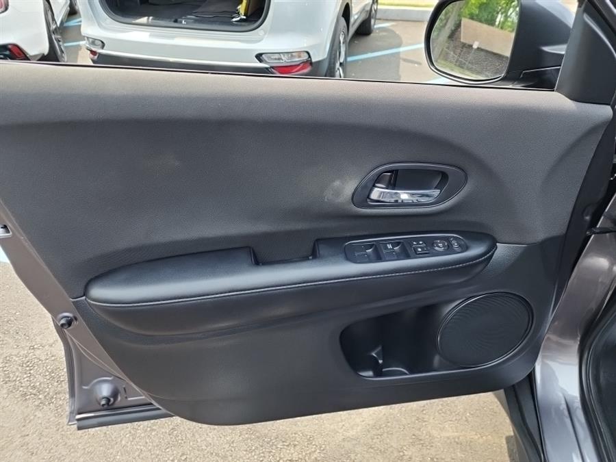 2020 Honda HR-V LX AWD CVT, available for sale in Islip, New York | L.I. Auto Gallery. Islip, New York 2020 Honda HR-V LX AWD CVT, available for sale in Islip, New York | L.I. Auto Gallery. Islip, New York