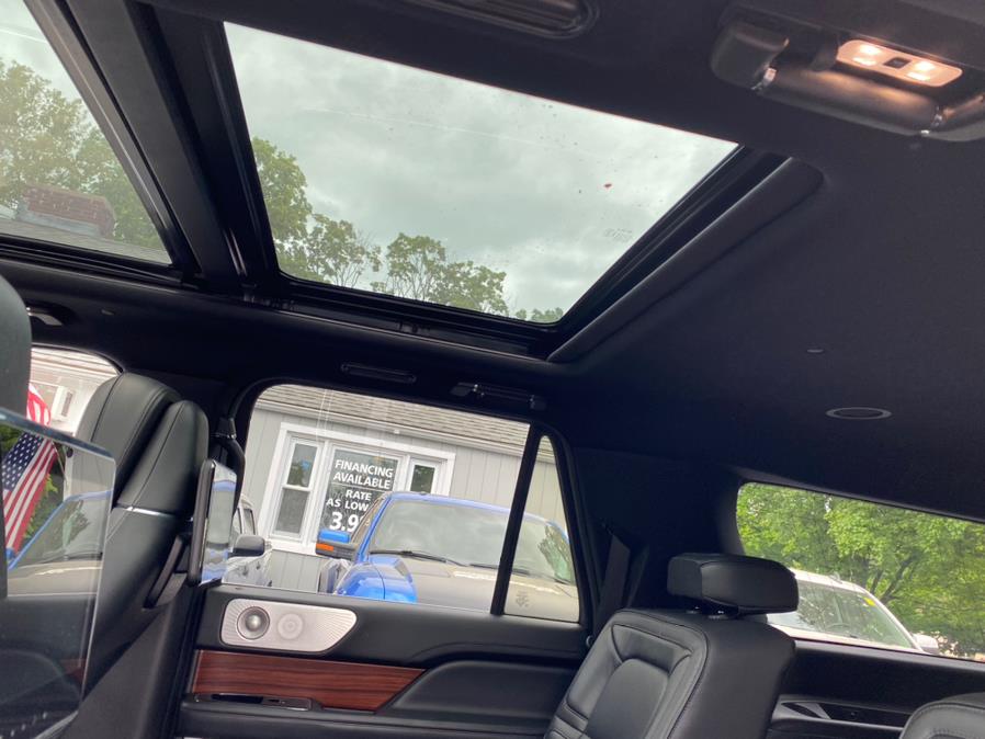2018 Lincoln Navigator L 4x4 Reserve, available for sale in Canton, Connecticut | Lava Motors 2 Inc. Canton, Connecticut 2018 Lincoln Navigator L 4x4 Reserve, available for sale in Canton, Connecticut | Lava Motors 2 Inc. Canton, Connecticut