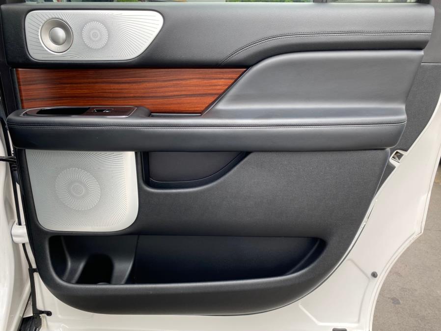 2018 Lincoln Navigator L 4x4 Reserve, available for sale in Canton, Connecticut | Lava Motors 2 Inc. Canton, Connecticut 2018 Lincoln Navigator L 4x4 Reserve, available for sale in Canton, Connecticut | Lava Motors 2 Inc. Canton, Connecticut