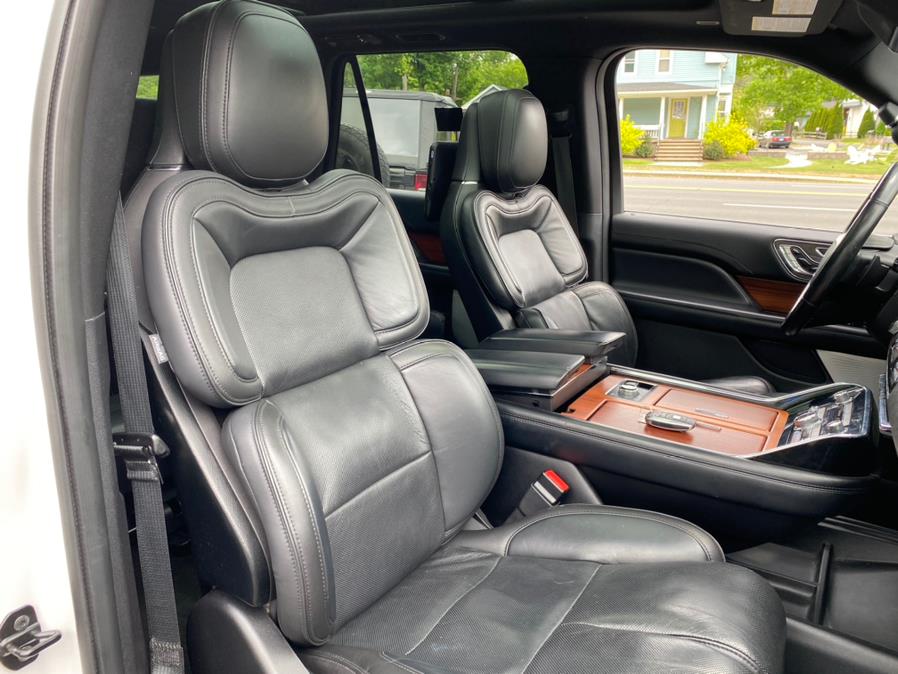 2018 Lincoln Navigator L 4x4 Reserve, available for sale in Canton, Connecticut | Lava Motors 2 Inc. Canton, Connecticut 2018 Lincoln Navigator L 4x4 Reserve, available for sale in Canton, Connecticut | Lava Motors 2 Inc. Canton, Connecticut