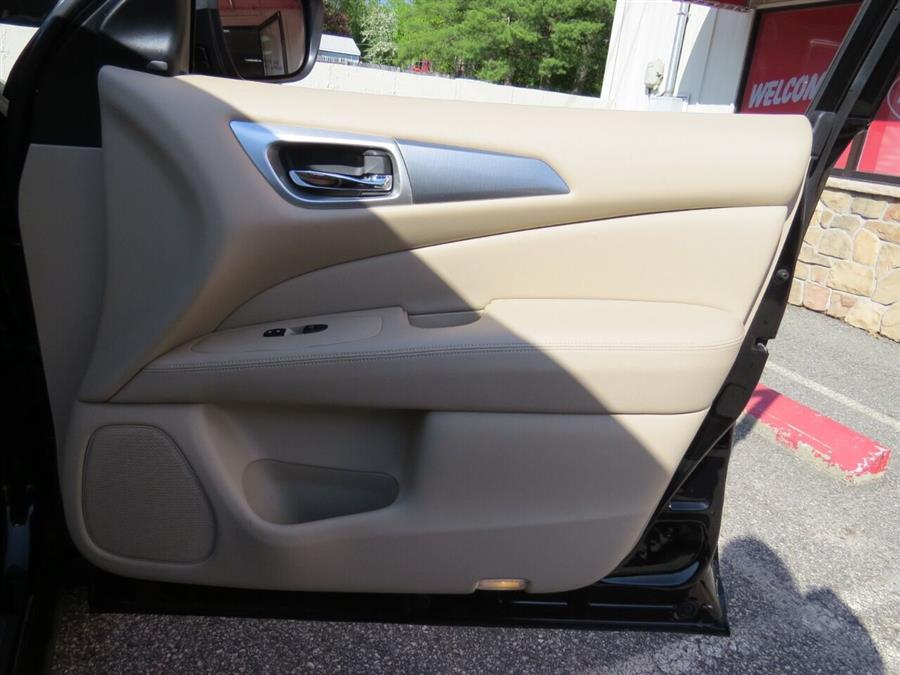 2019 Nissan Pathfinder SL 4x4 4dr SUV, available for sale in Auburn, Maine | Lake City Exports Inc. Auburn, Maine 2019 Nissan Pathfinder SL 4x4 4dr SUV, available for sale in Auburn, Maine | Lake City Exports Inc. Auburn, Maine