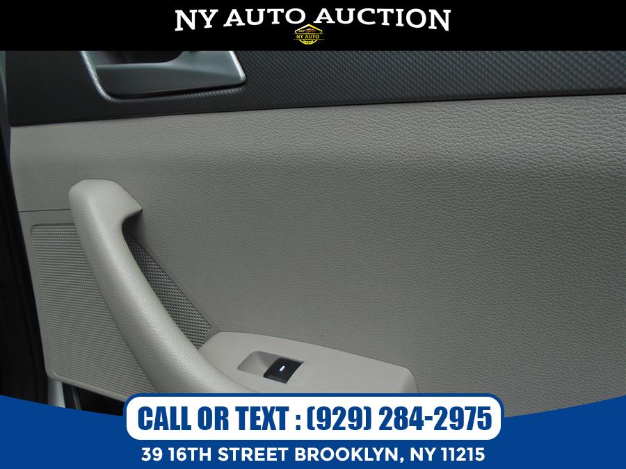 2015 Hyundai Sonata 4dr Sdn 2.4L SE, available for sale in Brooklyn, New York | NY Auto Auction. Brooklyn, New York 2015 Hyundai Sonata 4dr Sdn 2.4L SE, available for sale in Brooklyn, New York | NY Auto Auction. Brooklyn, New York