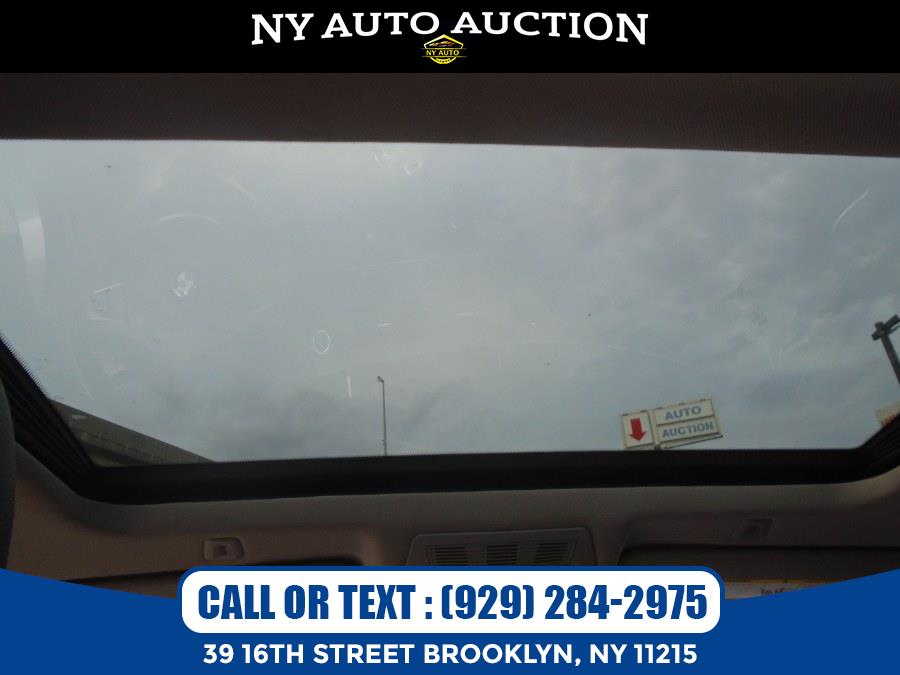 2015 BMW 5 Series 4dr Sdn 528i xDrive AWD, available for sale in Brooklyn, New York | NY Auto Auction. Brooklyn, New York 2015 BMW 5 Series 4dr Sdn 528i xDrive AWD, available for sale in Brooklyn, New York | NY Auto Auction. Brooklyn, New York