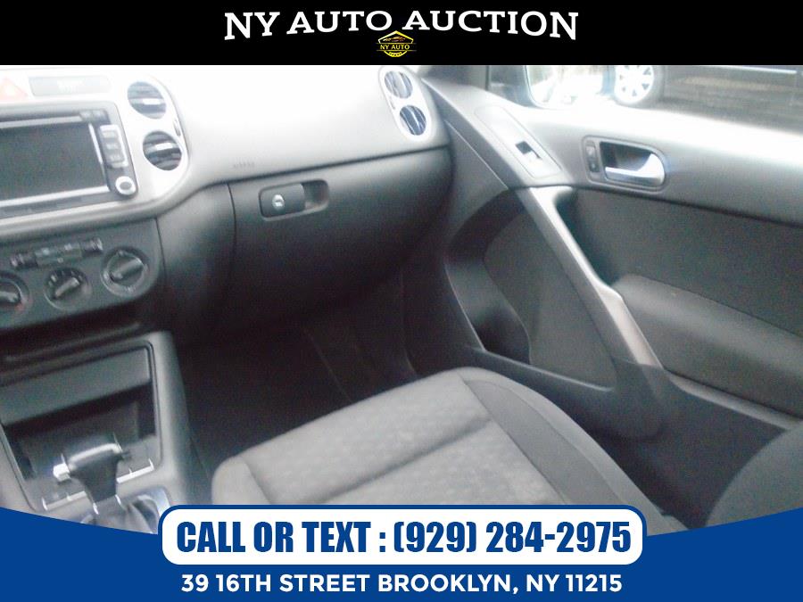 2010 Volkswagen Tiguan AWD 4dr SE w/Leather *Ltd Avail*, available for sale in Brooklyn, New York | NY Auto Auction. Brooklyn, New York 2010 Volkswagen Tiguan AWD 4dr SE w/Leather *Ltd Avail*, available for sale in Brooklyn, New York | NY Auto Auction. Brooklyn, New York