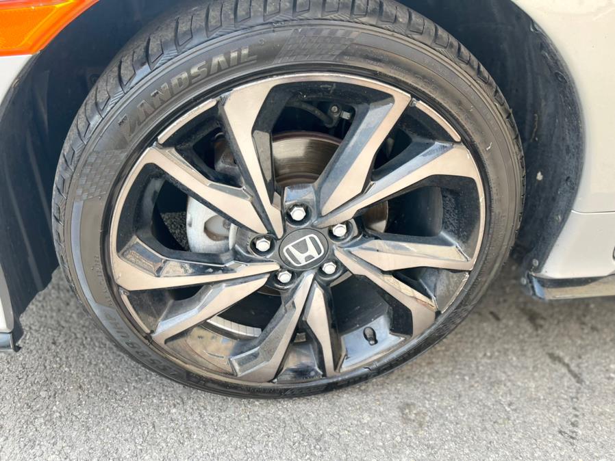 2018 Honda Civic Hatchback Sport Touring CVT, available for sale in Irvington, New Jersey | Elis Motors Corp. Irvington, New Jersey 2018 Honda Civic Hatchback Sport Touring CVT, available for sale in Irvington, New Jersey | Elis Motors Corp. Irvington, New Jersey
