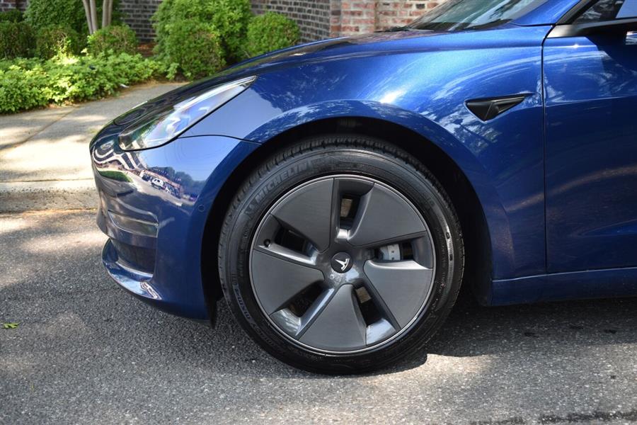 2021 Tesla Model 3 Standard Range Plus 4dr Sedan, available for sale in Great Neck, New York | Camy Cars. Great Neck, New York 2021 Tesla Model 3 Standard Range Plus 4dr Sedan, available for sale in Great Neck, New York | Camy Cars. Great Neck, New York