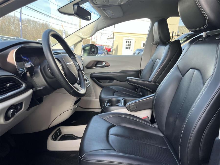 2021 Chrysler Voyager LXI, available for sale in Wantagh, New York | Wantagh Certified. Wantagh, New York 2021 Chrysler Voyager LXI, available for sale in Wantagh, New York | Wantagh Certified. Wantagh, New York
