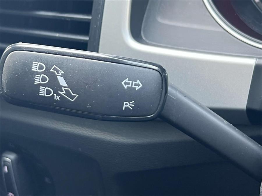 2021 Volkswagen Atlas 3.6L V6 SE w/Technology, available for sale in Wantagh, New York | Wantagh Certified. Wantagh, New York 2021 Volkswagen Atlas 3.6L V6 SE w/Technology, available for sale in Wantagh, New York | Wantagh Certified. Wantagh, New York