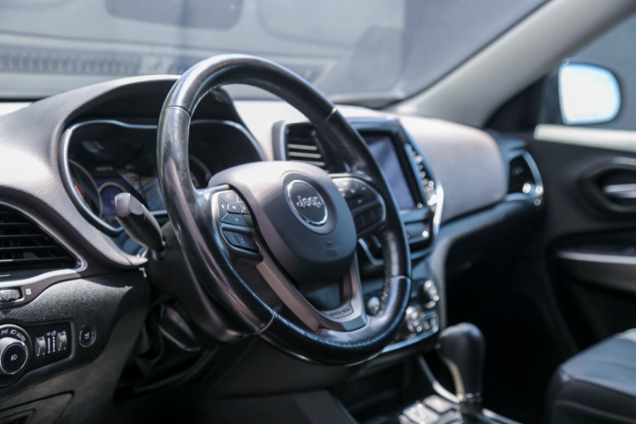 2020 Jeep Cherokee Limited FWD, available for sale in Miami, Florida | 26 Motors Miami. Miami, Florida 2020 Jeep Cherokee Limited FWD, available for sale in Miami, Florida | 26 Motors Miami. Miami, Florida