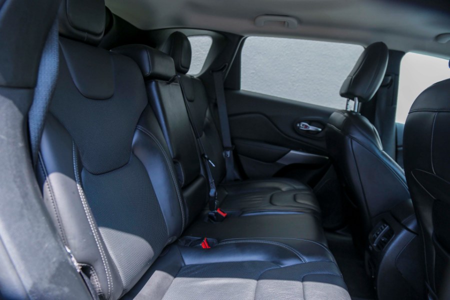 2020 Jeep Cherokee Limited FWD, available for sale in Miami, Florida | 26 Motors Miami. Miami, Florida 2020 Jeep Cherokee Limited FWD, available for sale in Miami, Florida | 26 Motors Miami. Miami, Florida