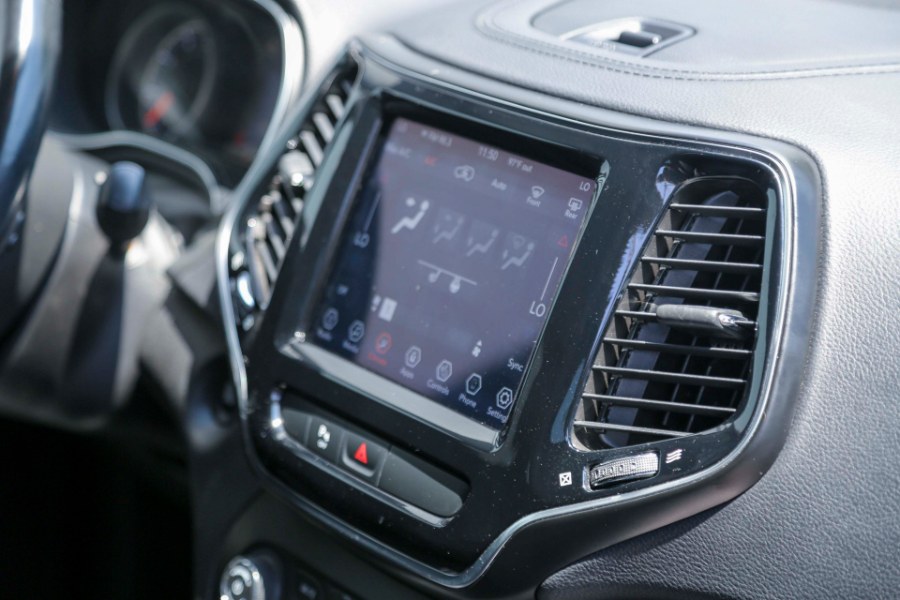 2020 Jeep Cherokee Limited FWD, available for sale in Miami, Florida | 26 Motors Miami. Miami, Florida 2020 Jeep Cherokee Limited FWD, available for sale in Miami, Florida | 26 Motors Miami. Miami, Florida