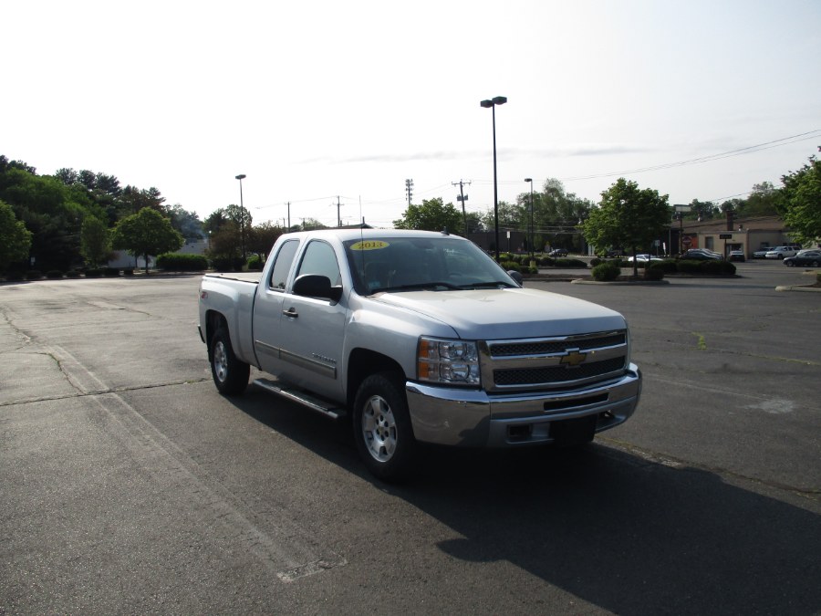 2013 Chevrolet Silverado 1500 4WD Ext Cab 143.5" LT, available for sale in New Britain, Connecticut | Universal Motors LLC. New Britain, Connecticut 2013 Chevrolet Silverado 1500 4WD Ext Cab 143.5" LT, available for sale in New Britain, Connecticut | Universal Motors LLC. New Britain, Connecticut