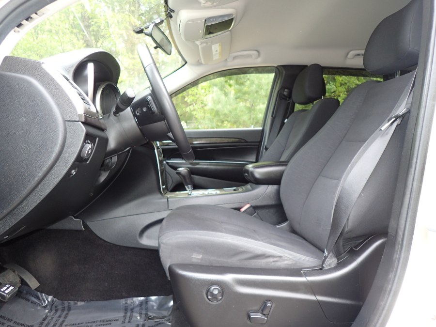 2011 Jeep Grand Cherokee 4WD 4dr Laredo, available for sale in Storrs, Connecticut | Eagleville Motors. Storrs, Connecticut 2011 Jeep Grand Cherokee 4WD 4dr Laredo, available for sale in Storrs, Connecticut | Eagleville Motors. Storrs, Connecticut