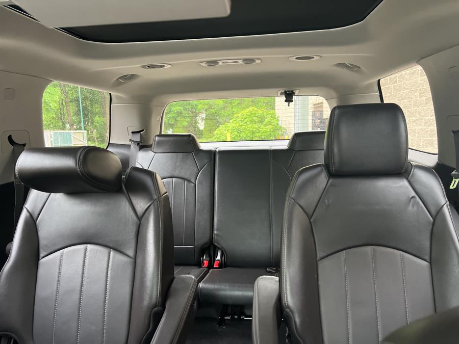2017 GMC Acadia Limited AWD 4dr Limited, available for sale in New London, Connecticut | TJ Motors. New London, Connecticut 2017 GMC Acadia Limited AWD 4dr Limited, available for sale in New London, Connecticut | TJ Motors. New London, Connecticut