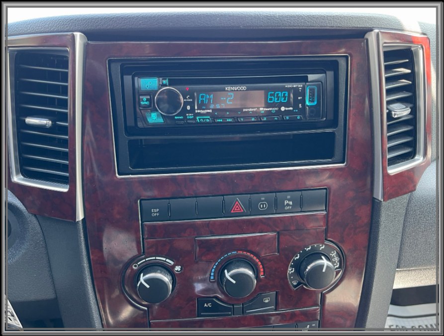 2010 Jeep Grand Cherokee 4WD 4dr Laredo, available for sale in Huntington Station, New York | My Auto Inc.. Huntington Station, New York 2010 Jeep Grand Cherokee 4WD 4dr Laredo, available for sale in Huntington Station, New York | My Auto Inc.. Huntington Station, New York