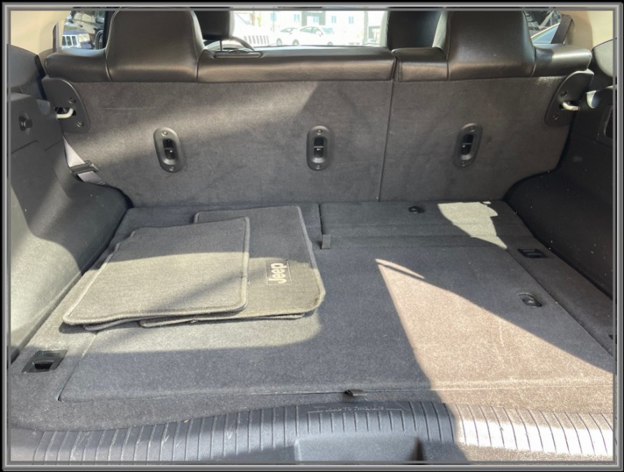 2010 Jeep Grand Cherokee 4WD 4dr Laredo, available for sale in Huntington Station, New York | My Auto Inc.. Huntington Station, New York 2010 Jeep Grand Cherokee 4WD 4dr Laredo, available for sale in Huntington Station, New York | My Auto Inc.. Huntington Station, New York