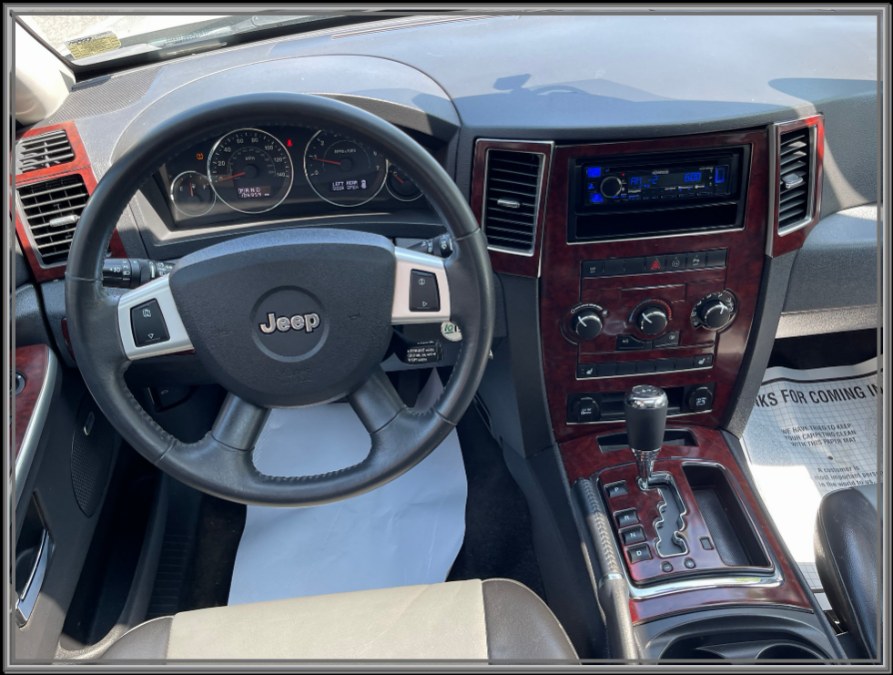 2010 Jeep Grand Cherokee 4WD 4dr Laredo, available for sale in Huntington Station, New York | My Auto Inc.. Huntington Station, New York 2010 Jeep Grand Cherokee 4WD 4dr Laredo, available for sale in Huntington Station, New York | My Auto Inc.. Huntington Station, New York