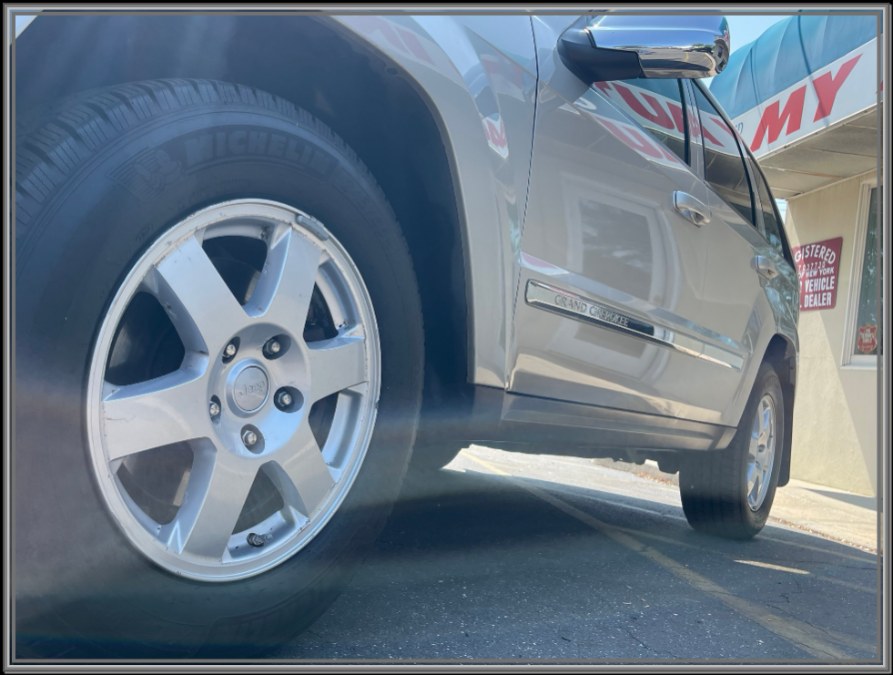 2010 Jeep Grand Cherokee 4WD 4dr Laredo, available for sale in Huntington Station, New York | My Auto Inc.. Huntington Station, New York 2010 Jeep Grand Cherokee 4WD 4dr Laredo, available for sale in Huntington Station, New York | My Auto Inc.. Huntington Station, New York