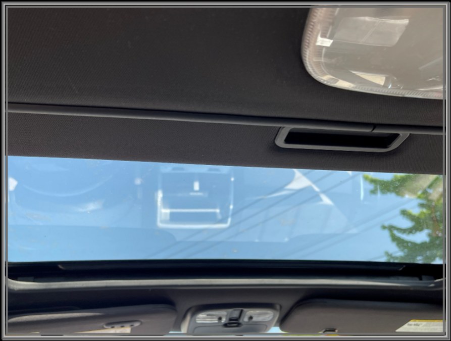 2011 Mercury Mariner 4WD 4dr Premier, available for sale in Huntington Station, New York | My Auto Inc.. Huntington Station, New York 2011 Mercury Mariner 4WD 4dr Premier, available for sale in Huntington Station, New York | My Auto Inc.. Huntington Station, New York