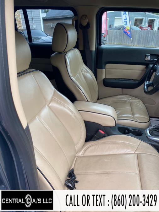 2006 HUMMER H3 4dr 4WD SUV, available for sale in East Windsor, Connecticut | Central A/S LLC. East Windsor, Connecticut 2006 HUMMER H3 4dr 4WD SUV, available for sale in East Windsor, Connecticut | Central A/S LLC. East Windsor, Connecticut