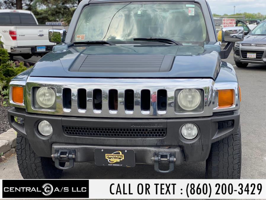 2006 HUMMER H3 4dr 4WD SUV, available for sale in East Windsor, Connecticut | Central A/S LLC. East Windsor, Connecticut 2006 HUMMER H3 4dr 4WD SUV, available for sale in East Windsor, Connecticut | Central A/S LLC. East Windsor, Connecticut