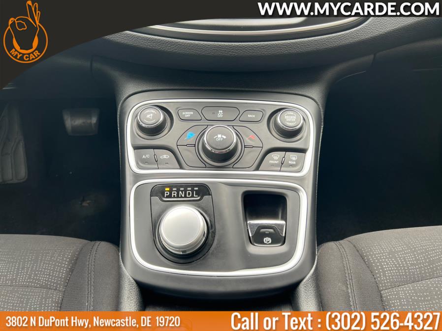 2016 Chrysler 200 4dr Sdn Limited FWD, available for sale in Newcastle, Delaware | My Car. Newcastle, Delaware 2016 Chrysler 200 4dr Sdn Limited FWD, available for sale in Newcastle, Delaware | My Car. Newcastle, Delaware