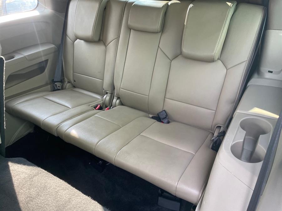 2012 Honda Pilot TOURING, available for sale in Lawrence, Massachusetts | Home Run Auto Sales Inc. Lawrence, Massachusetts 2012 Honda Pilot TOURING, available for sale in Lawrence, Massachusetts | Home Run Auto Sales Inc. Lawrence, Massachusetts