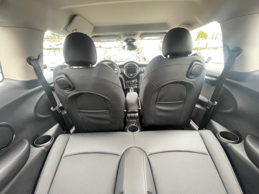 2021 MINI Cooper SE Signature, available for sale in Daly City, California | Green Light Auto Wholesale. Daly City, California 2021 MINI Cooper SE Signature, available for sale in Daly City, California | Green Light Auto Wholesale. Daly City, California