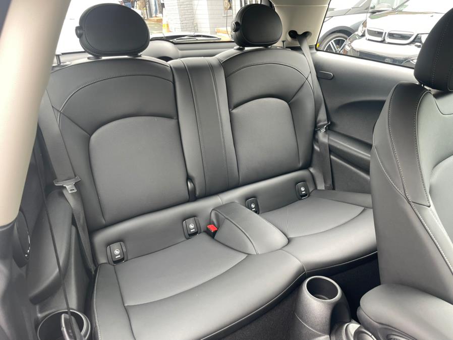 2021 MINI Cooper SE Signature, available for sale in Daly City, California | Green Light Auto Wholesale. Daly City, California 2021 MINI Cooper SE Signature, available for sale in Daly City, California | Green Light Auto Wholesale. Daly City, California
