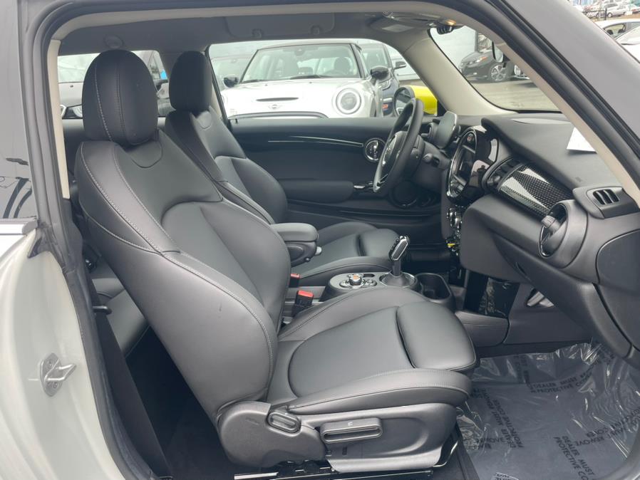 2021 MINI Cooper SE Signature, available for sale in Daly City, California | Green Light Auto Wholesale. Daly City, California 2021 MINI Cooper SE Signature, available for sale in Daly City, California | Green Light Auto Wholesale. Daly City, California