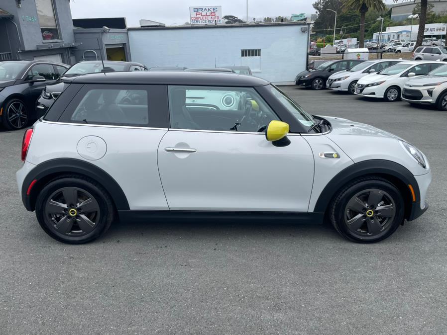 2021 MINI Cooper SE Signature, available for sale in Daly City, California | Green Light Auto Wholesale. Daly City, California 2021 MINI Cooper SE Signature, available for sale in Daly City, California | Green Light Auto Wholesale. Daly City, California