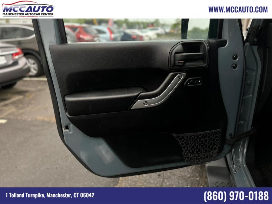 2014 Jeep Wrangler Unlimited 4WD 4dr Sahara, available for sale in Manchester, Connecticut | Manchester Autocar Center. Manchester, Connecticut 2014 Jeep Wrangler Unlimited 4WD 4dr Sahara, available for sale in Manchester, Connecticut | Manchester Autocar Center. Manchester, Connecticut