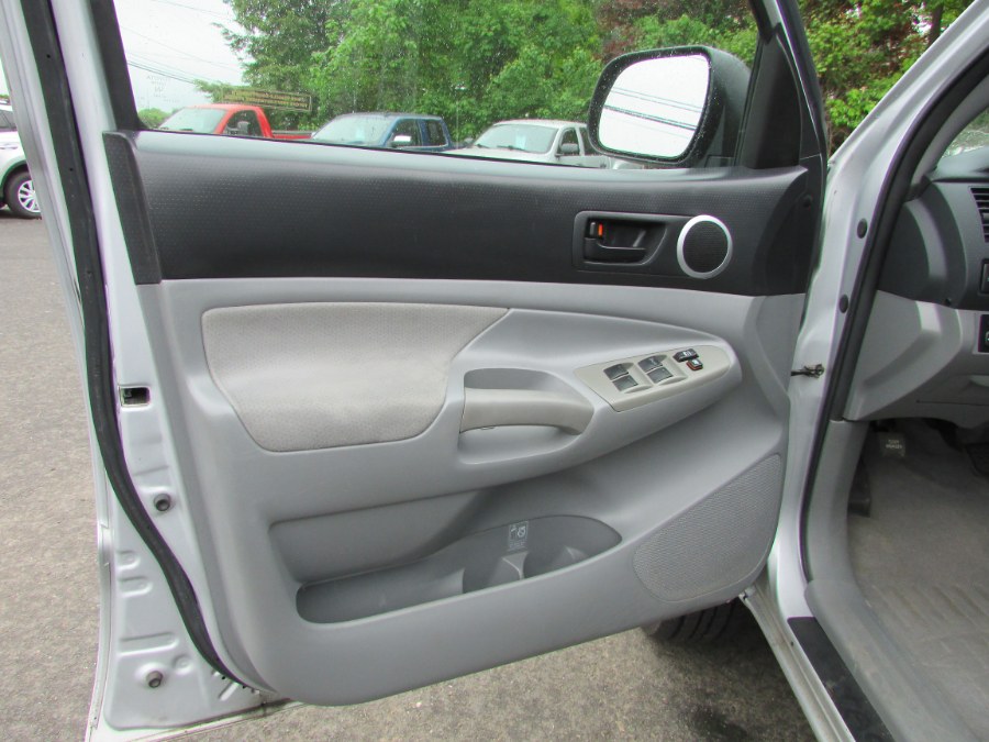 2007 Toyota Tacoma 4WD Double 128 V6 AT, available for sale in East Windsor, Connecticut | United Auto Sales of E Windsor, Inc. East Windsor, Connecticut 2007 Toyota Tacoma 4WD Double 128 V6 AT, available for sale in East Windsor, Connecticut | United Auto Sales of E Windsor, Inc. East Windsor, Connecticut