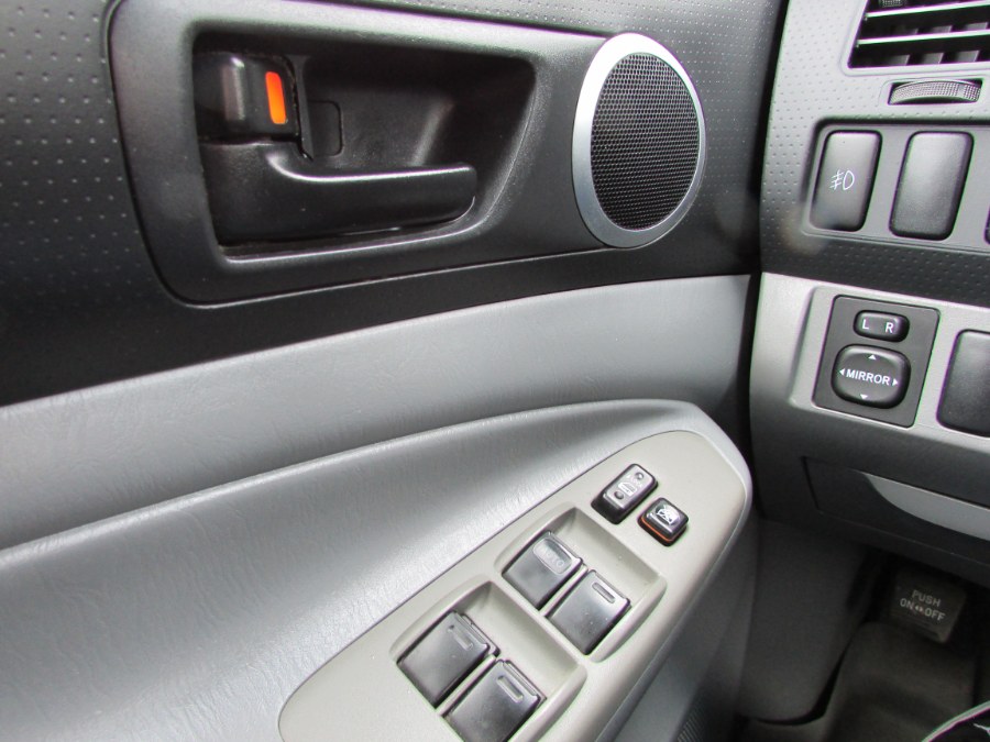 2007 Toyota Tacoma 4WD Double 128 V6 AT, available for sale in East Windsor, Connecticut | United Auto Sales of E Windsor, Inc. East Windsor, Connecticut 2007 Toyota Tacoma 4WD Double 128 V6 AT, available for sale in East Windsor, Connecticut | United Auto Sales of E Windsor, Inc. East Windsor, Connecticut