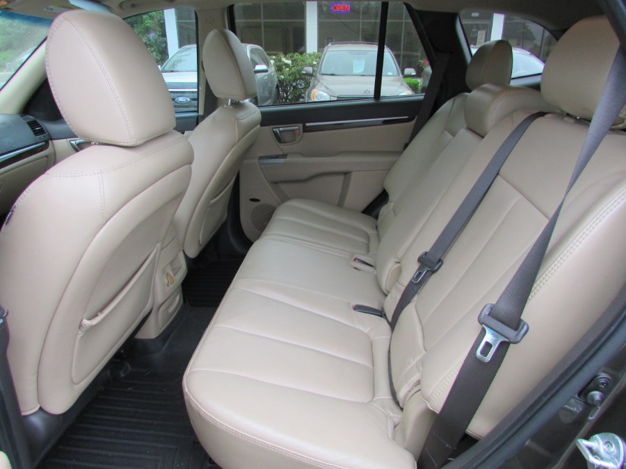 2012 Hyundai Santa Fe AWD 4dr V6 SE, available for sale in East Windsor, Connecticut | United Auto Sales of E Windsor, Inc. East Windsor, Connecticut 2012 Hyundai Santa Fe AWD 4dr V6 SE, available for sale in East Windsor, Connecticut | United Auto Sales of E Windsor, Inc. East Windsor, Connecticut