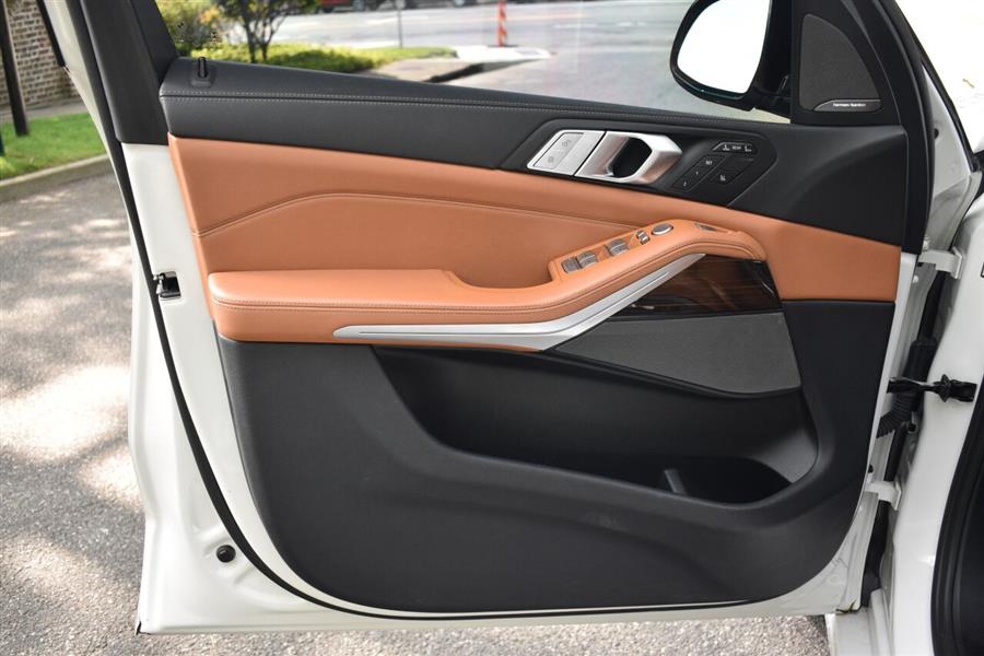 2020 BMW X7 xDrive40i AWD 4dr Sports Activity Vehicle, available for sale in Great Neck, New York | Camy Cars. Great Neck, New York 2020 BMW X7 xDrive40i AWD 4dr Sports Activity Vehicle, available for sale in Great Neck, New York | Camy Cars. Great Neck, New York