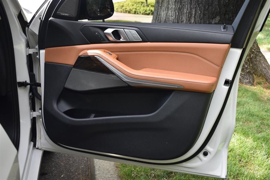 2020 BMW X7 xDrive40i AWD 4dr Sports Activity Vehicle, available for sale in Great Neck, New York | Camy Cars. Great Neck, New York 2020 BMW X7 xDrive40i AWD 4dr Sports Activity Vehicle, available for sale in Great Neck, New York | Camy Cars. Great Neck, New York