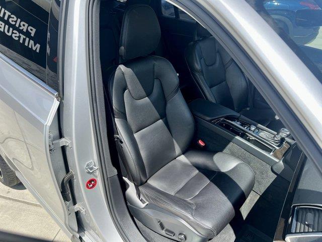 2018 Volvo Xc90 Momentum, available for sale in Great Neck, New York | Camy Cars. Great Neck, New York 2018 Volvo Xc90 Momentum, available for sale in Great Neck, New York | Camy Cars. Great Neck, New York