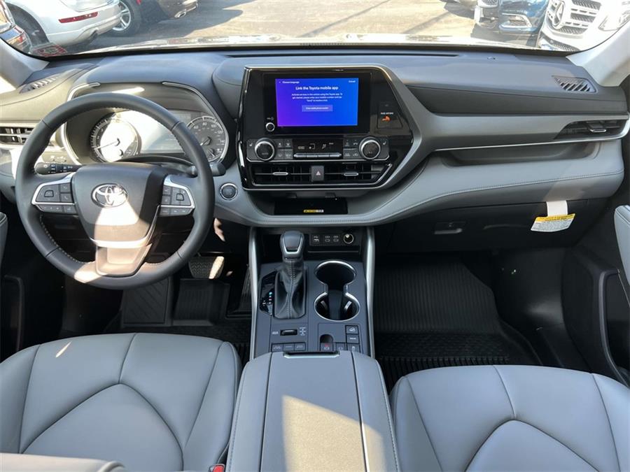 2023 Toyota Highlander L, available for sale in Wantagh, New York | Wantagh Certified. Wantagh, New York 2023 Toyota Highlander L, available for sale in Wantagh, New York | Wantagh Certified. Wantagh, New York