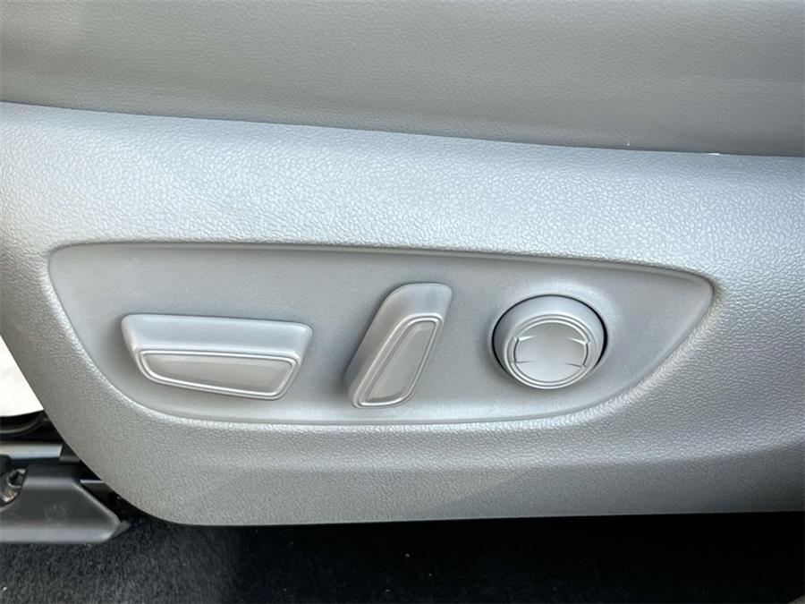 2023 Toyota Highlander L, available for sale in Wantagh, New York | Wantagh Certified. Wantagh, New York 2023 Toyota Highlander L, available for sale in Wantagh, New York | Wantagh Certified. Wantagh, New York