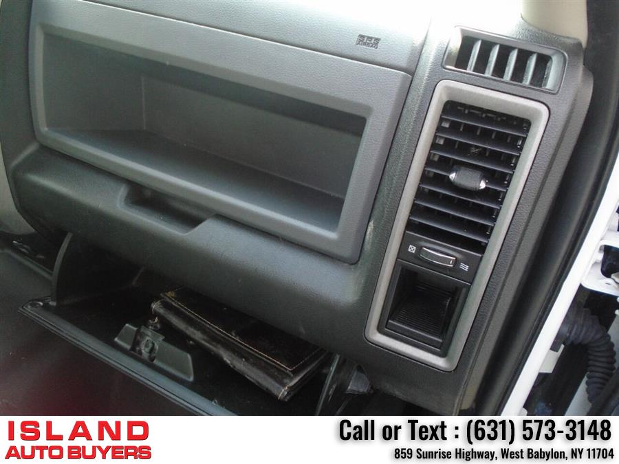 2016 Ram 1500 Express 4x4 4dr Crew Cab 5.5 ft. SB Pickup, available for sale in West Babylon, New York | Island Auto Buyers. West Babylon, New York 2016 Ram 1500 Express 4x4 4dr Crew Cab 5.5 ft. SB Pickup, available for sale in West Babylon, New York | Island Auto Buyers. West Babylon, New York