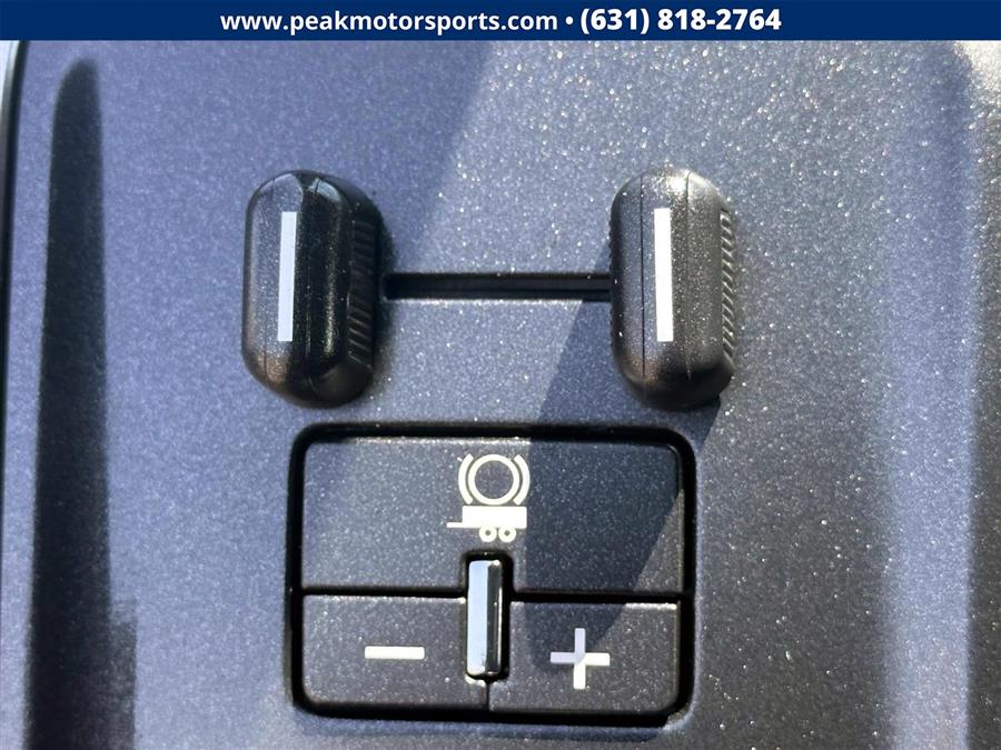 2018 Chevrolet Silverado 1500 4WD Double Cab 143.5" LT w/1LT, available for sale in Bayshore, New York | Peak Automotive Inc.. Bayshore, New York 2018 Chevrolet Silverado 1500 4WD Double Cab 143.5" LT w/1LT, available for sale in Bayshore, New York | Peak Automotive Inc.. Bayshore, New York