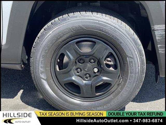 2016 Jeep Renegade Sport 4WD, available for sale in Jamaica, New York | Hillside Auto Outlet. Jamaica, New York 2016 Jeep Renegade Sport 4WD, available for sale in Jamaica, New York | Hillside Auto Outlet. Jamaica, New York