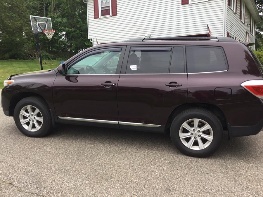 2013 Toyota Highlander 4WD 4dr V6 SE (Natl), available for sale in Manchester, Connecticut | Liberty Motors. Manchester, Connecticut 2013 Toyota Highlander 4WD 4dr V6 SE (Natl), available for sale in Manchester, Connecticut | Liberty Motors. Manchester, Connecticut