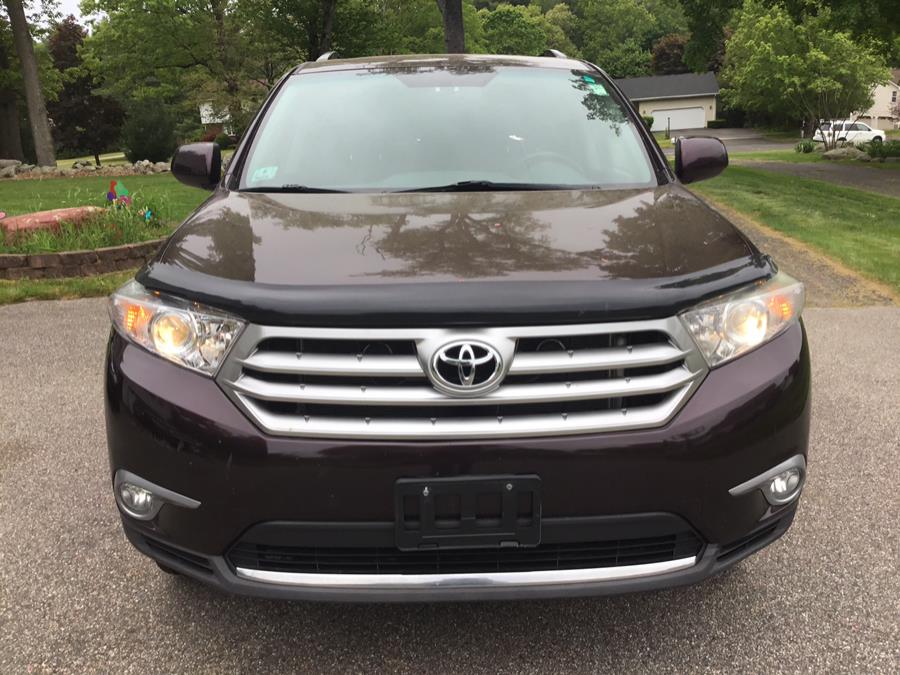 2013 Toyota Highlander 4WD 4dr V6 SE (Natl), available for sale in Manchester, Connecticut | Liberty Motors. Manchester, Connecticut 2013 Toyota Highlander 4WD 4dr V6 SE (Natl), available for sale in Manchester, Connecticut | Liberty Motors. Manchester, Connecticut